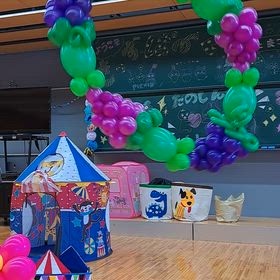 空とぶブドウ　バルーンショーの画像