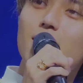 照れるよねの画像