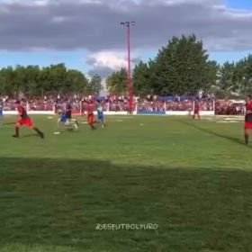 利き足に置く、利き足で持つって難しい、だからやるんですの画像