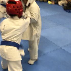 必殺右ミドルキック！の画像