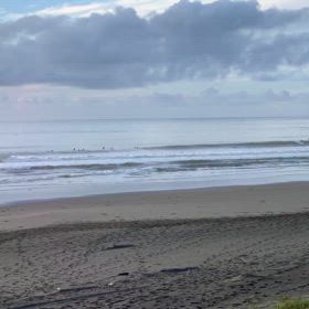 7月20日千葉北、東浪見の朝の波の画像