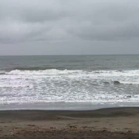 11月18日千葉北、東浪見の朝の波の画像