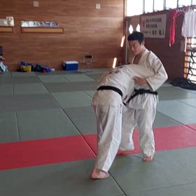 錦台中学校へ出稽古の画像