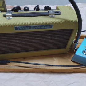 ミニツインアンプの画像