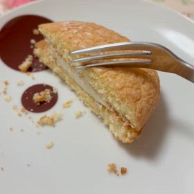 爽やかレモン！シャトレーゼ 瀬戸内レモンブッセのサムネイル画像