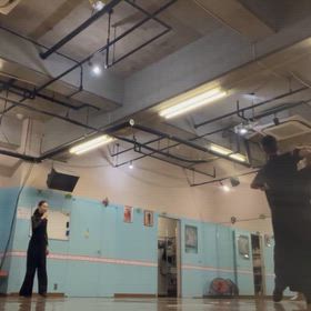 母のおしえとダンスの画像