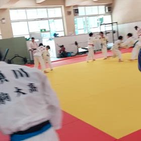 鶴見総合高校の合同練習会の画像