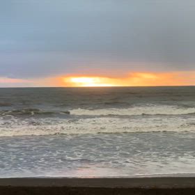 3月19日千葉北、東浪見の朝の波の画像