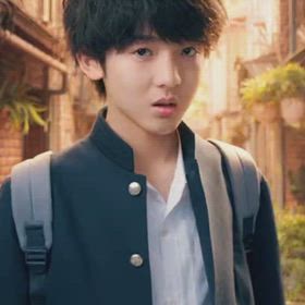 変身動画　AIの画像