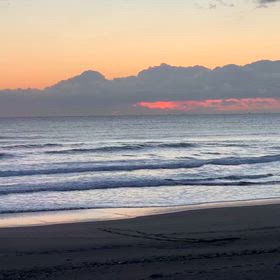 12月10日千葉北、東浪見の朝の波の画像