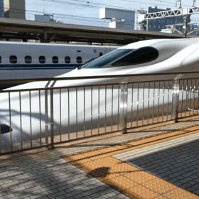 新幹線動画の画像