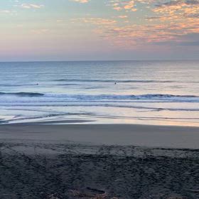 11月14日千葉北、東浪見の朝の波の画像