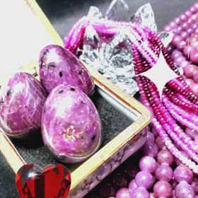 ✨7月の誕生石ルビー✨の画像