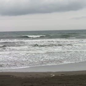 5月14日千葉北、東浪見の朝の波の画像