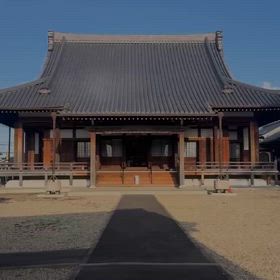 国有形文化財淨照寺さまでのヨガクラスの画像