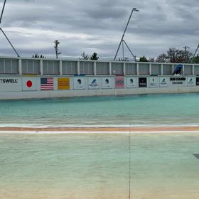 WAVE POOLの画像