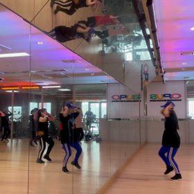 ニャンニャンニャンの画像