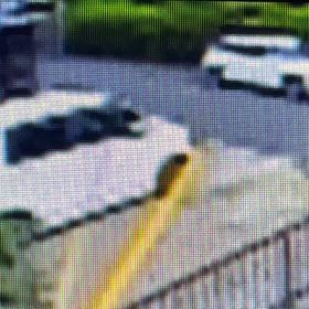 邪魔になってる！Σ('◉⌓◉’)の画像