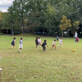 幼稚園のお友達との画像