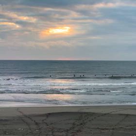 11月9日千葉北、東浪見の朝の波の画像