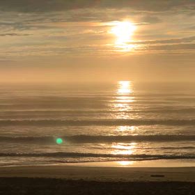 10月6日千葉北、東浪見の朝の波の画像