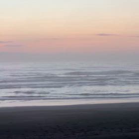 10月24日千葉北、東浪見の朝の波の画像