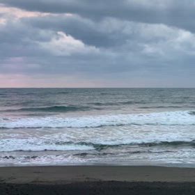 3月4日千葉北、東浪見の朝の波の画像