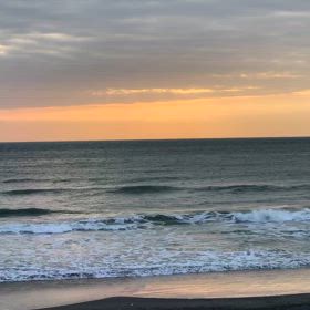 3月18日千葉北、東浪見の朝の波の画像