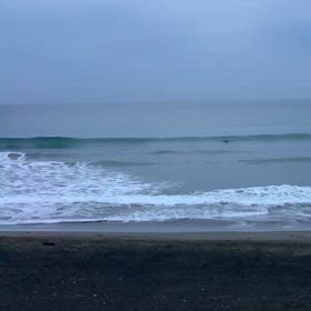 2月16日千葉北、東浪見の朝の波の画像