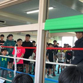 強くなるには何度もチャレンジの画像