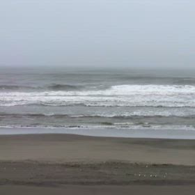 10月30日千葉北、東浪見の朝の波の画像