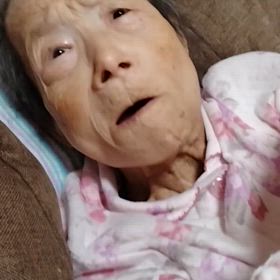 何か言いたいらしいの画像