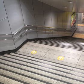 階段駆け下り番外編の画像