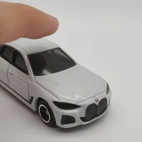 nommi 400% v2 即日発送 TLV 1/64 LV-N305b NISMO 400R (赤) – Racing Models