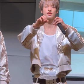 NEXZ全員サイン会の画像