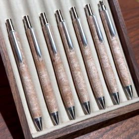 キラキラペンの画像