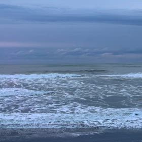 3月13日千葉北、東浪見の朝の波の画像