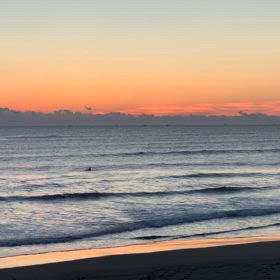 2月11日千葉北、東浪見の朝の波の画像