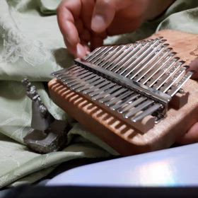 カリンバで『幸せな結末』を♪の画像