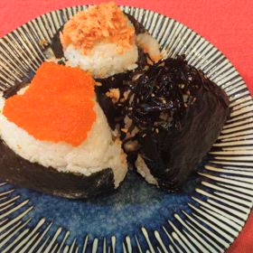 ジャンボおにぎりとチーズフォンデュの画像