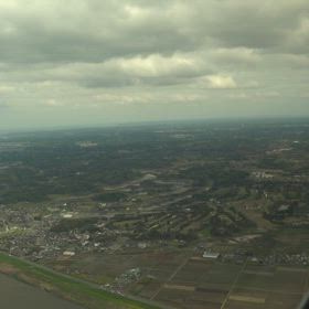 成田空港への着陸シーンの画像