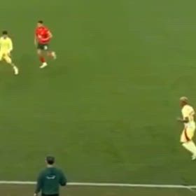 遠い方の足とか、利き足とか…臨機応変の画像