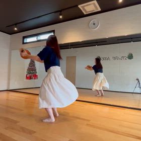 特訓中のフラ＆お花のコラボ企画の画像