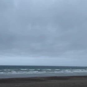 荒れ模様の画像