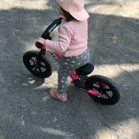 姪っ子　ペダルなし自転車の画像
