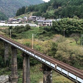 キハ75、高山地区入線の画像