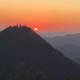 初日の出の画像