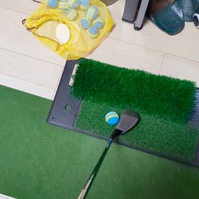 ゴルフスイングの肝は「へそ」の画像