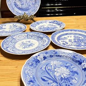 スポード食器の画像