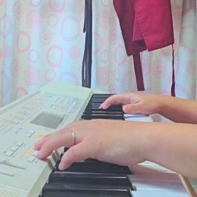 春ﾌﾟｰのｴﾚｸﾄｰﾝ演奏ｼﾘｰｽﾞ(工藤静香の嵐の素顔❤️)の画像